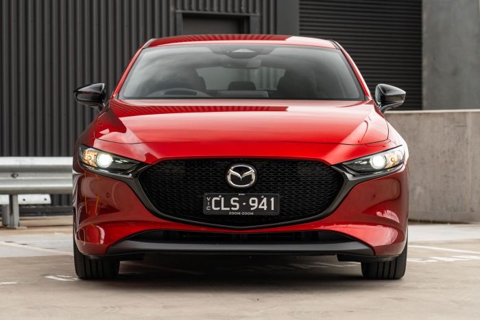 Mazda 3 vs Volkswagen Golf reviews 2025 3 Mazda 3 vs Volkswagen Golf reviews 2025
