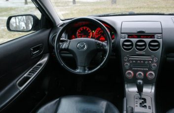 Pros and cons of the Mazda X5 according to user reviews