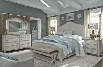 Antique Style Bedroom Furniture Set